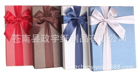 致臻禮盒 長(zhǎng)方形禮品盒的情人節(jié)商務(wù)定制選擇